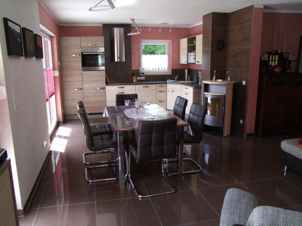 Ferienhaus "Kräuterhexe" mit Wasserbett 200x200cm room 3